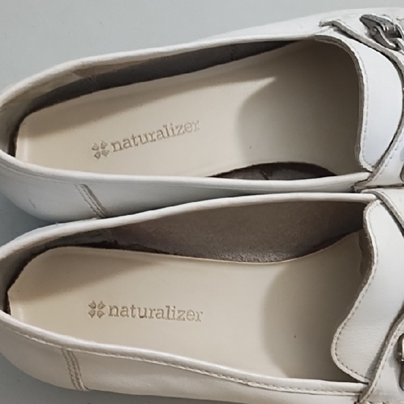 White Soft Leather Loafers with Tassels and Pewter Metal Ornament Rubber Soles - Picture 8 of 16